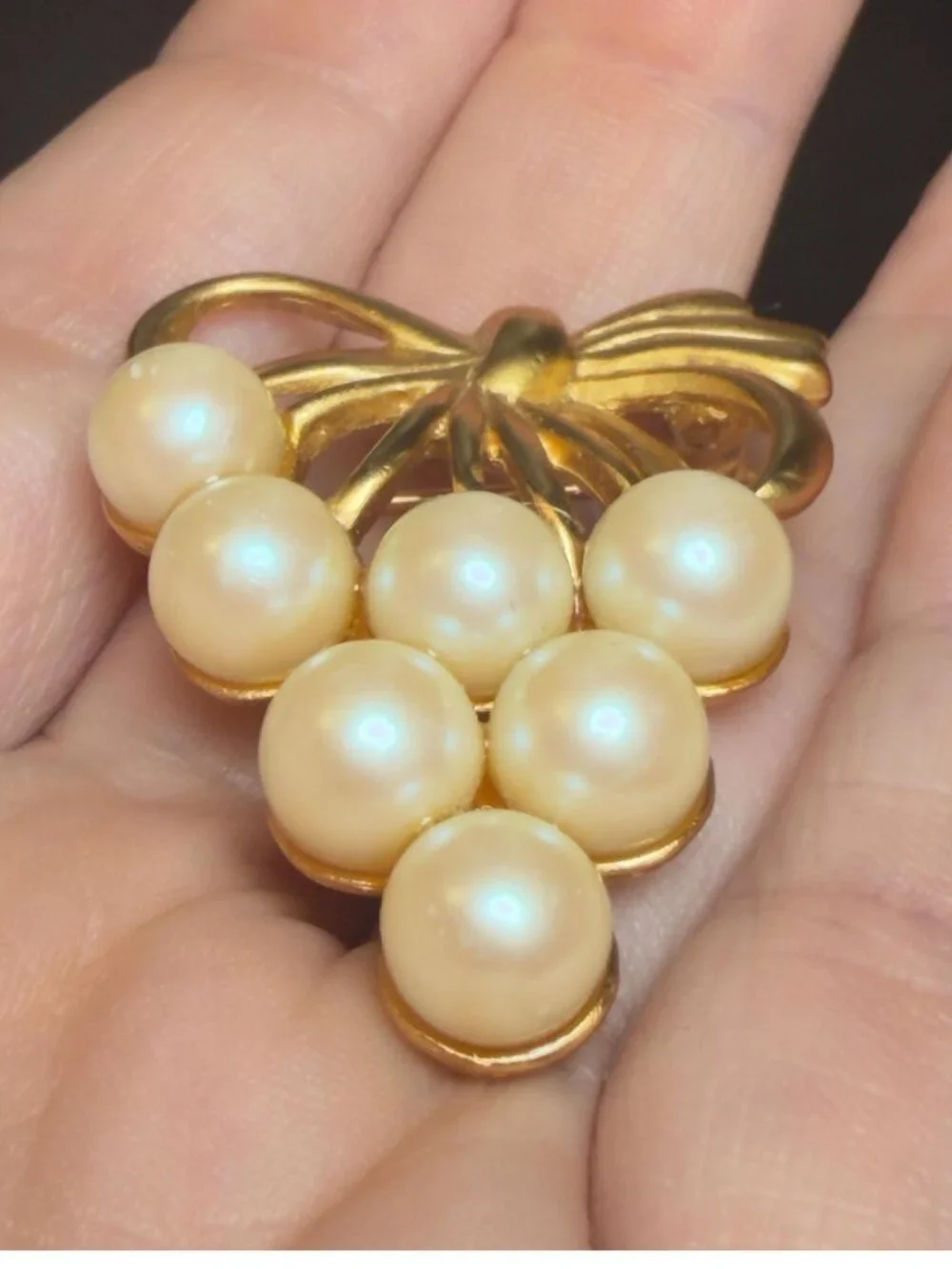 Vintage Faux Pearl Grape Brooch Gold Tone Cluster Ribbon Design